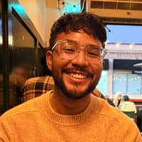 Sitter Profile Image: Geovani I.