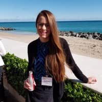 Sitter Profile Image: Sarah L.