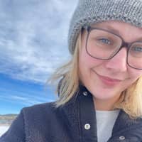 Sitter Profile Image: Courtney H.