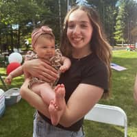 Sitter Profile Image: Melanie J.