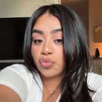 Sitter Profile Image: Anallely M.