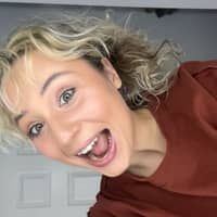 Sitter Profile Image: laura w.