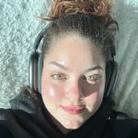 Sitter Profile Image: rosmar j.