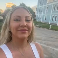 Sitter Profile Image: Reka K.