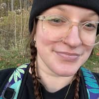 Sitter Profile Image: rebecca o.