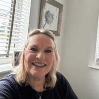 Sitter Profile Image: Debbie W.