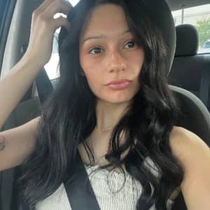 Sitter Profile Image: Taylor R.