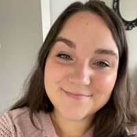 Sitter Profile Image: Zoe K.