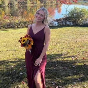 Sitter Profile Image: Kira H.