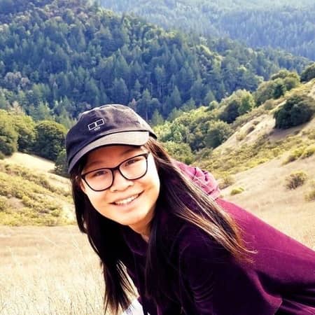 Sitter Profile Image: Rebecca He Z.