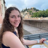 Sitter Profile Image: Lauren A.