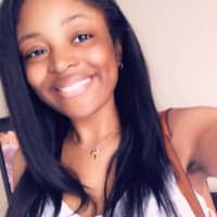 Sitter Profile Image: Zoey E.