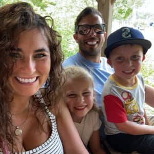 Sitter Profile Image: Christina & Gabriel F.