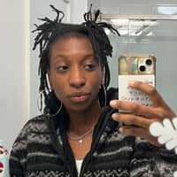 Sitter Profile Image: Lenna C.