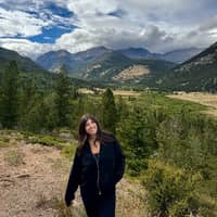 Sitter Profile Image: Elissa H.