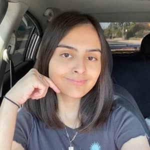 Sitter Profile Image: Isabel L.