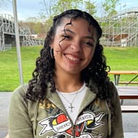 Sitter Profile Image: Nevaeh E.