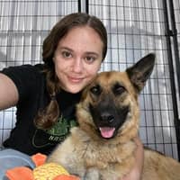 Sitter Profile Image: Amanda P.