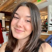 Sitter Profile Image: Emma D.