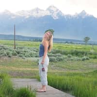 Sitter Profile Image: Madeleine G.