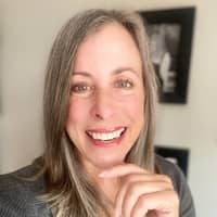 Sitter Profile Image: Tina S.