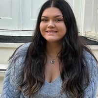 Sitter Profile Image: Zoe V.