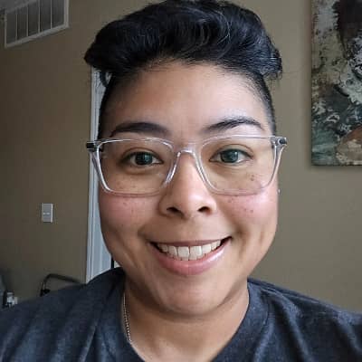 Sitter Profile Image: Ashley V.
