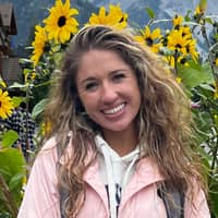 Sitter Profile Image: Lauren T.