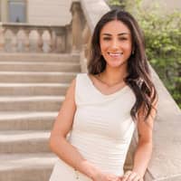 Sitter Profile Image: Julia M.