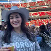 Sitter Profile Image: Ariana D.