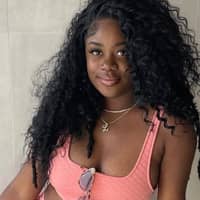 Sitter Profile Image: lina l.