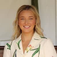 Sitter Profile Image: Isabelle L.