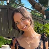 Sitter Profile Image: Hannah E.