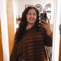 Sitter Profile Image: Leah F.