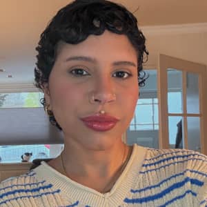 Sitter Profile Image: Danielly M.