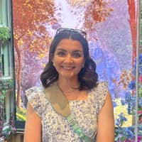 Sitter Profile Image: Starla L.