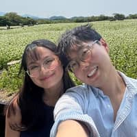 Sitter Profile Image: Clara L.