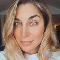 Sitter Profile Image: Riley V.