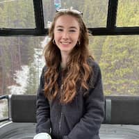 Sitter Profile Image: Emma W.