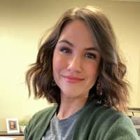 Sitter Profile Image: Jen M.