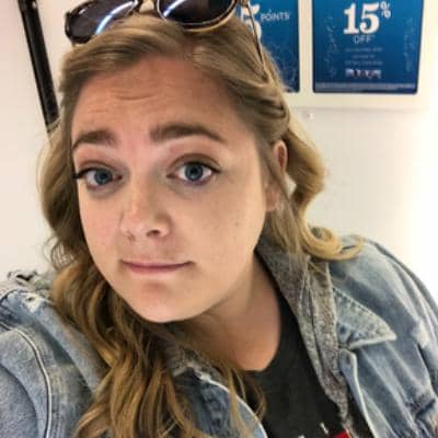 Sitter Profile Image: Carrie D.