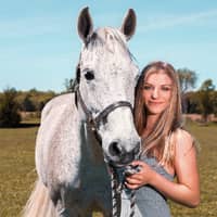 Sitter Profile Image: Nicole B.