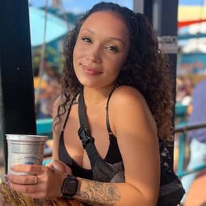 Sitter Profile Image: Destinie R.