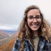 Sitter Profile Image: Elizabeth R.