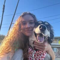 Sitter Profile Image: Chloe J.