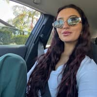 Sitter Profile Image: Talia R.