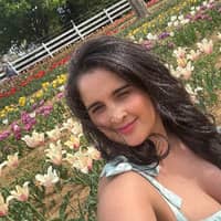 Sitter Profile Image: Aura v.