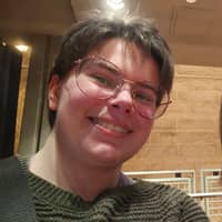 Sitter Profile Image: Evelyn F.