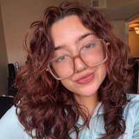 Sitter Profile Image: Agustina C.