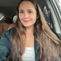 Sitter Profile Image: Elizabeth L.